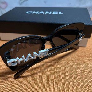 Cool Chanel Sunglass